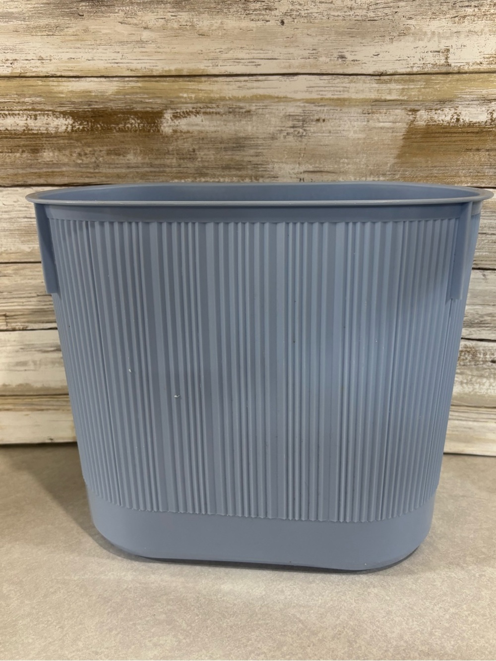 Vintage Rubbermaid Blue ribbed oval garbage can